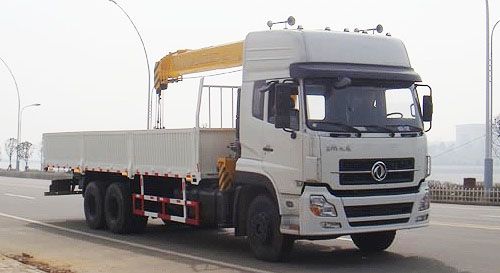 東風(fēng)天龍后雙橋隨車起重運(yùn)輸車