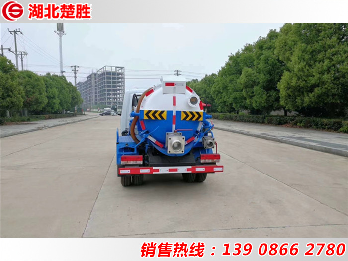 能下地下室的國六藍(lán)牌吸污車