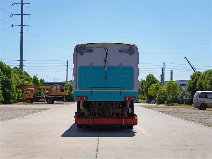 天錦后置滾掃吸塵車