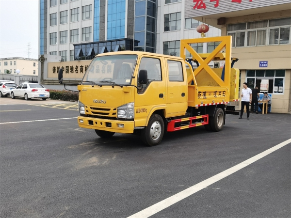 五十鈴70K防撞緩沖車